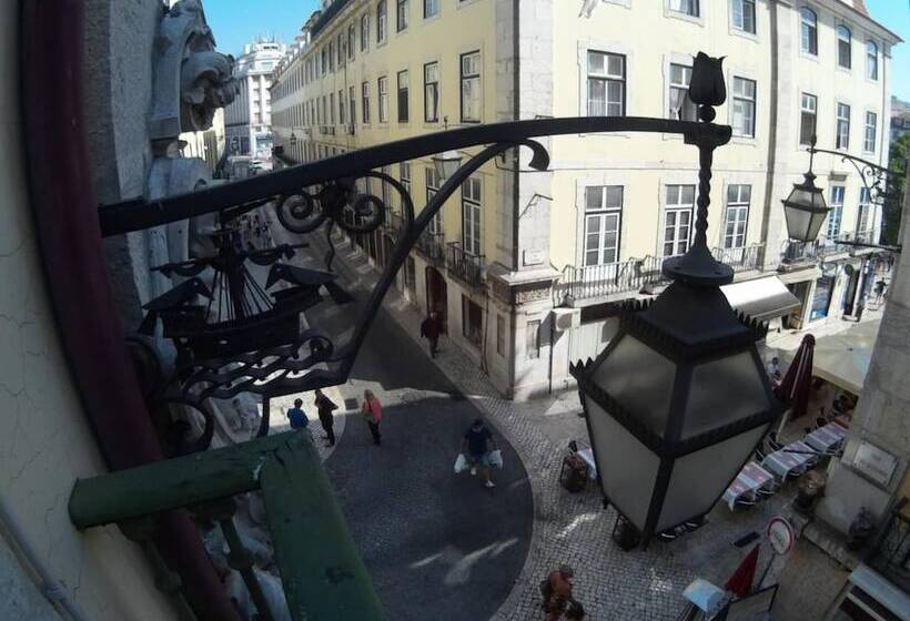 هتل Pensao Estacao Central