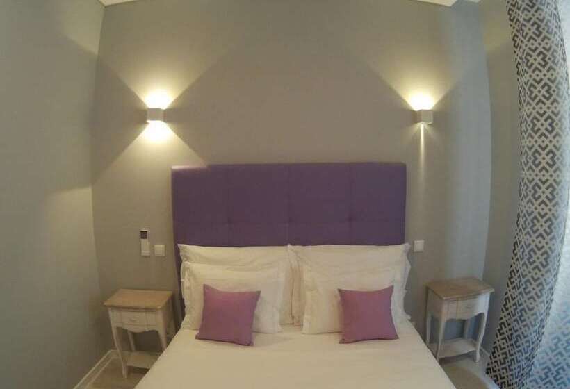 هتل Pensao Estacao Central