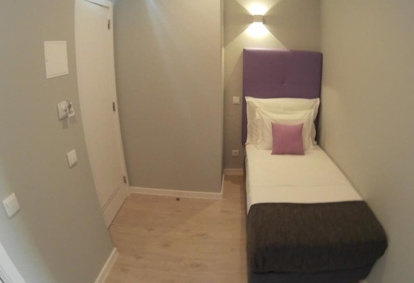 هتل Pensao Estacao Central