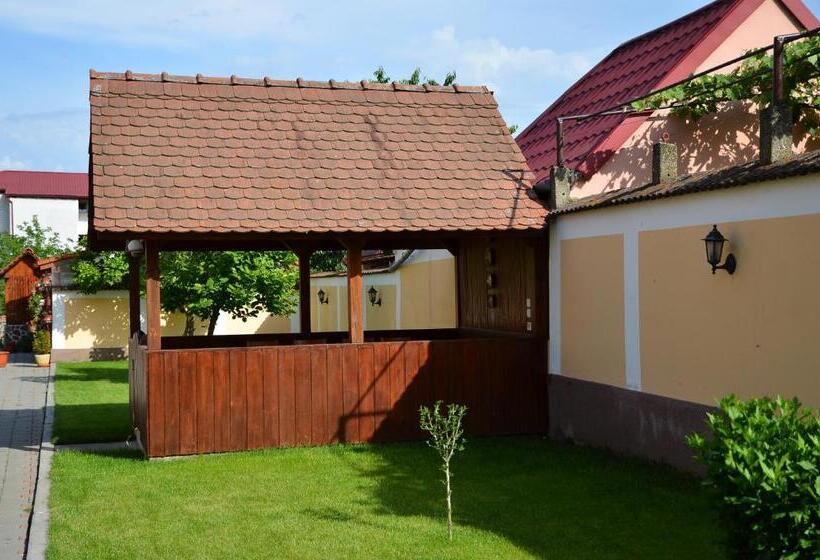 Отель Pension Artemis