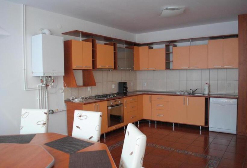 Отель Pension Artemis