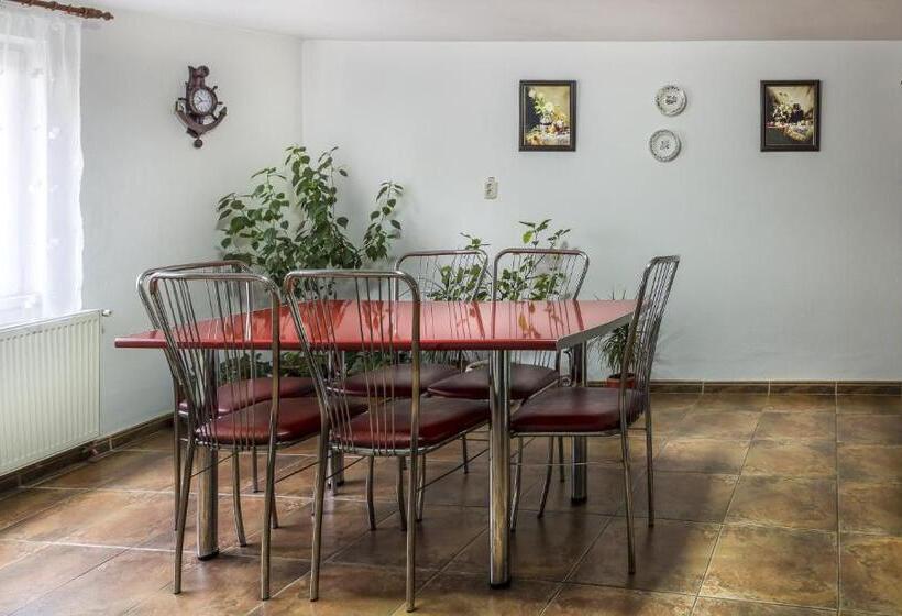 Отель Pension Artemis