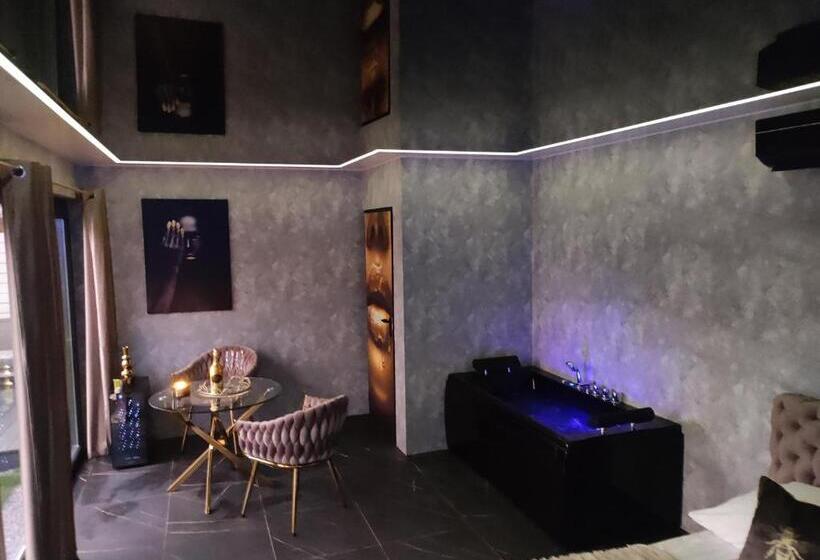 هتل Pensjonat Wrzos