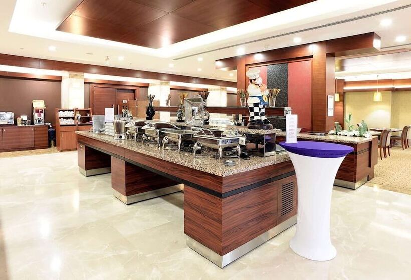 בית מלון כפרי Ramada Plaza Altin Kayisi