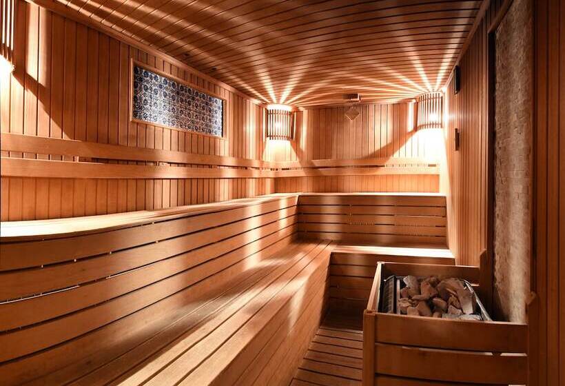 בית מלון כפרי Ramada Plaza Altin Kayisi