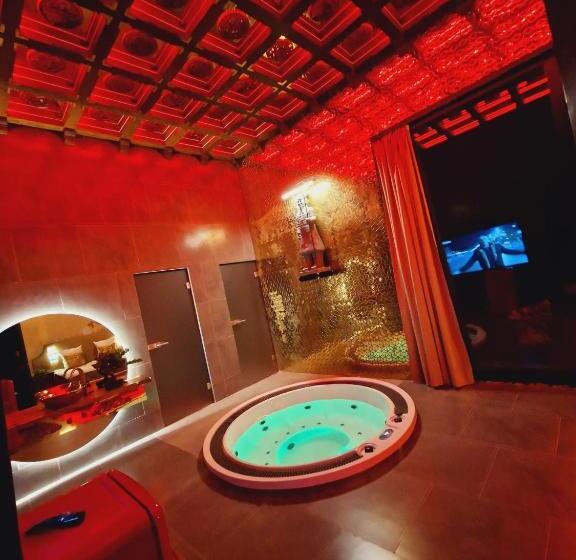 هتل Ramka & Restaurant & Wine Bar