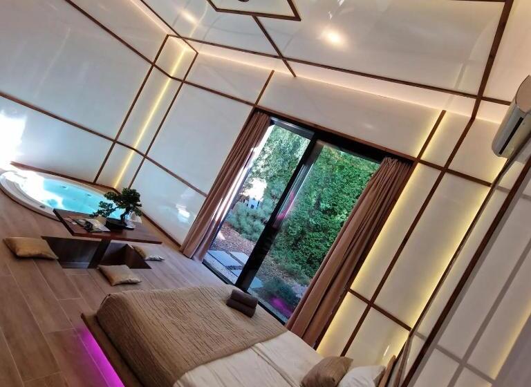 هتل Ramka & Restaurant & Wine Bar