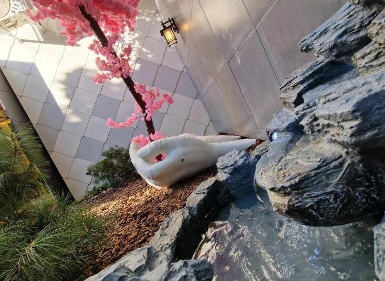 هتل Ramka & Restaurant & Wine Bar