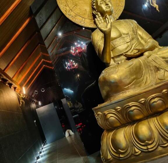 هتل Ramka & Restaurant & Wine Bar