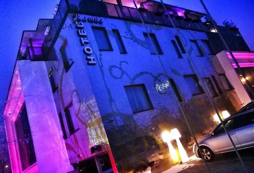 هتل Ramka & Restaurant & Wine Bar