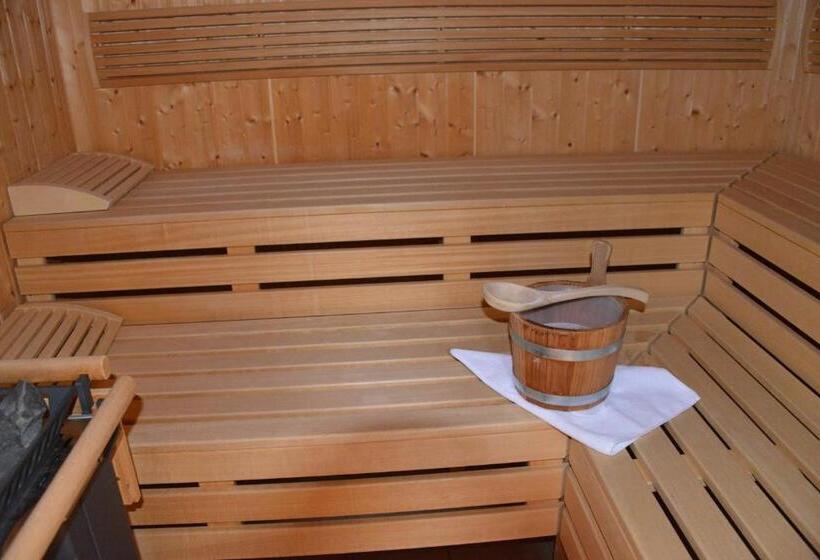 فندق Restaurant Ronalp