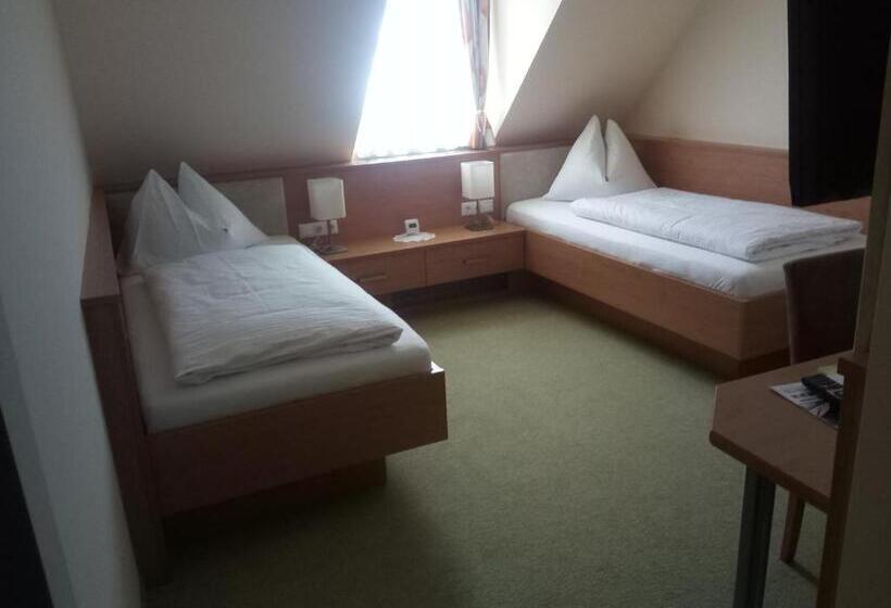 ホテル Restaurant Zum Schwan