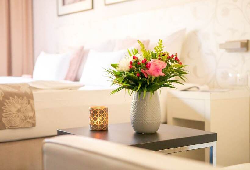 בית מלון כפרי Savoy