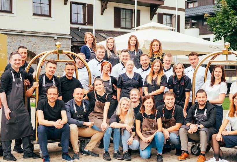 בית מלון כפרי Savoy