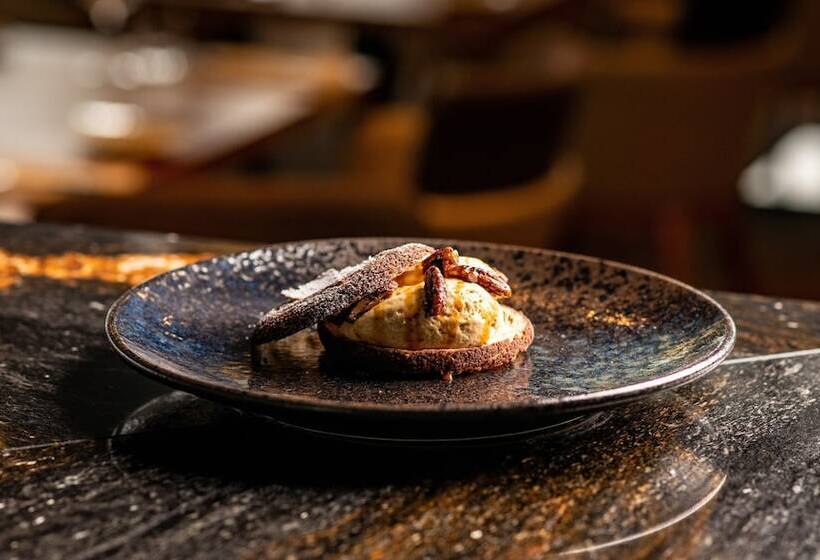 בית מלון כפרי Savoy