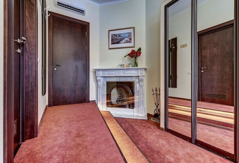 فندق Sonata On Mayakovskogo