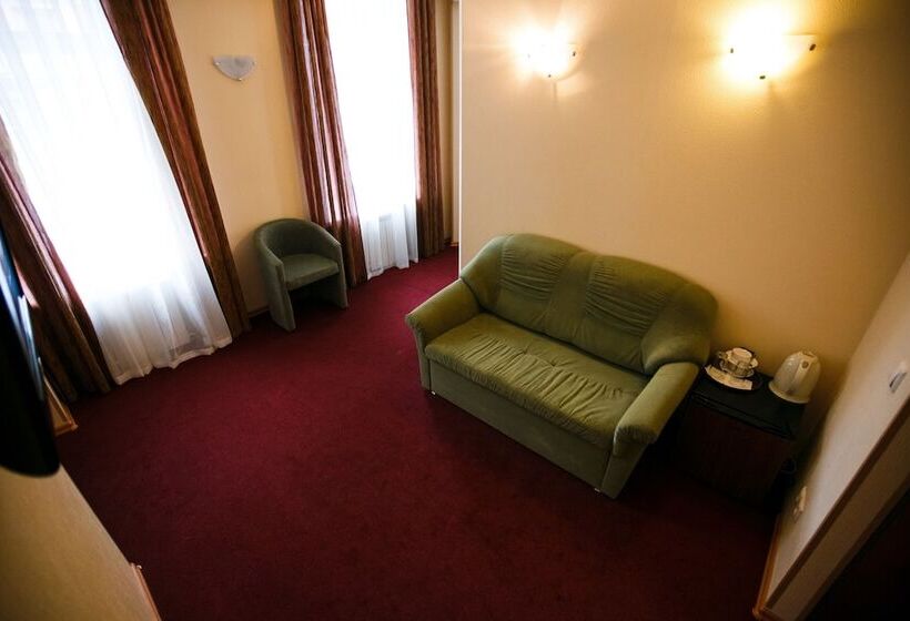 فندق Sonata On Mayakovskogo