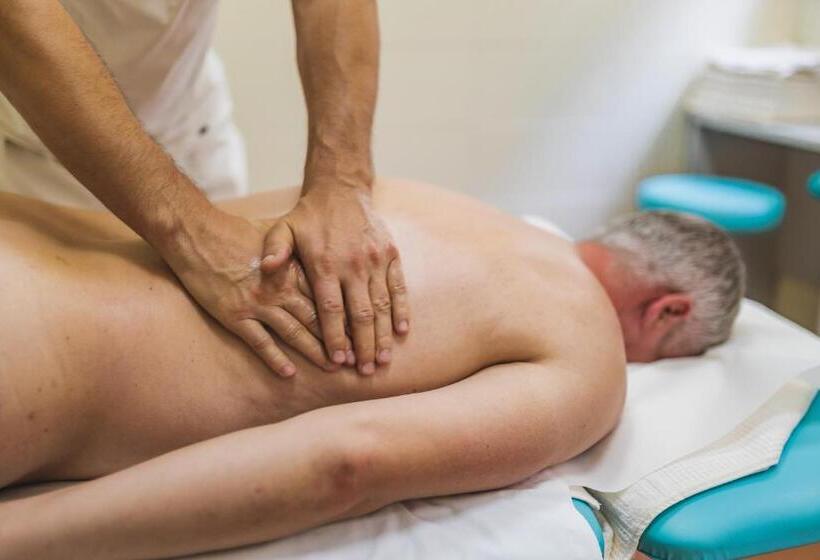 Отель St. Joseph Royal Regent