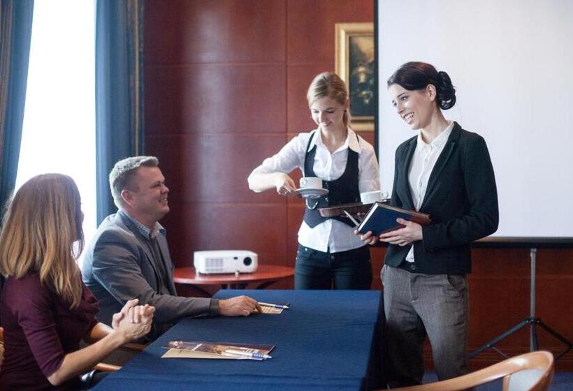 فندق Szydłowski