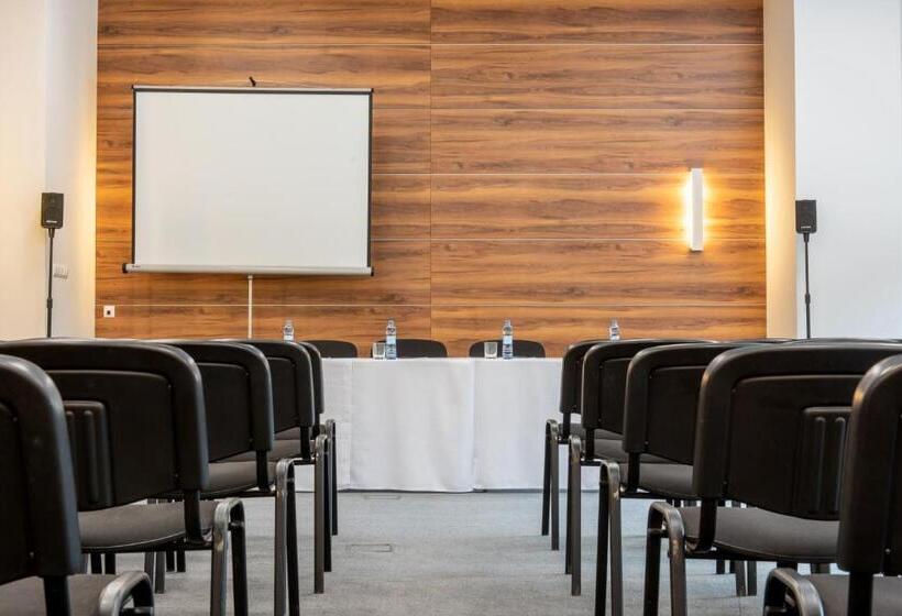 Отель Vestina Wellness & Spa