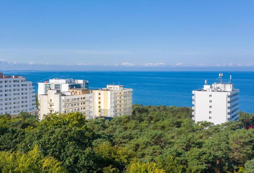 Отель Vestina Wellness & Spa