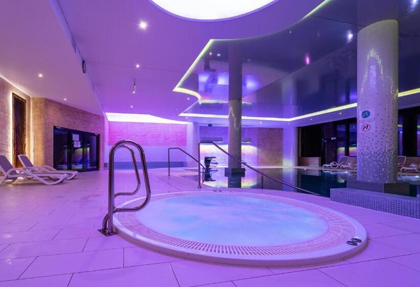 Отель Vestina Wellness & Spa