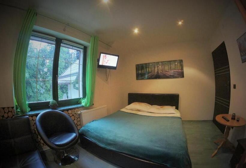 Отель Willa Góral Goralska Osada Domki Apartamenty Pokoje