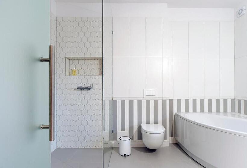 هتل Zamek Księża Góra