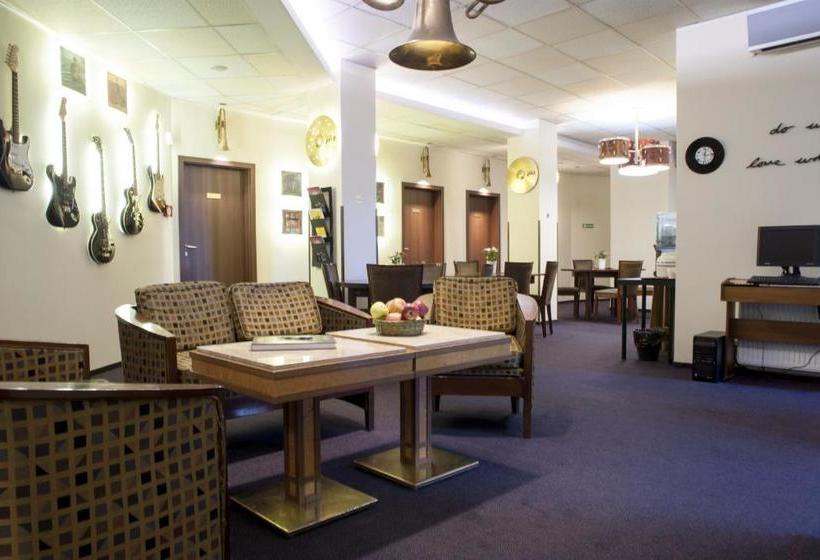 Общежитие Melody Stary Rynek Poznan