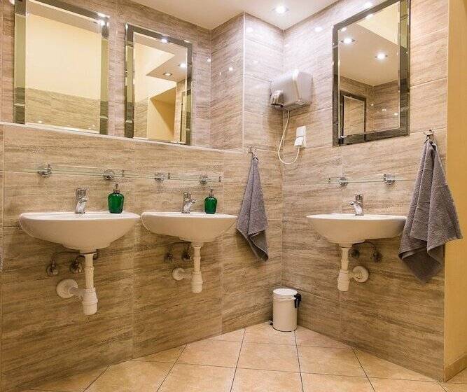 Moon Hostel Warszawa