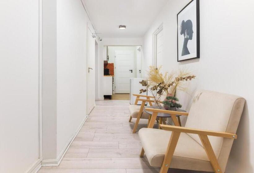 Moon Hostel Warszawa