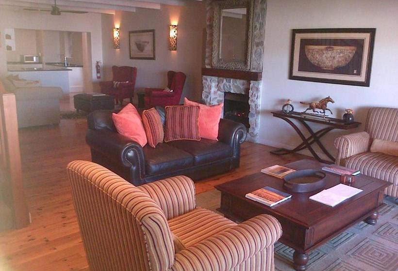 Nautilus Guest House