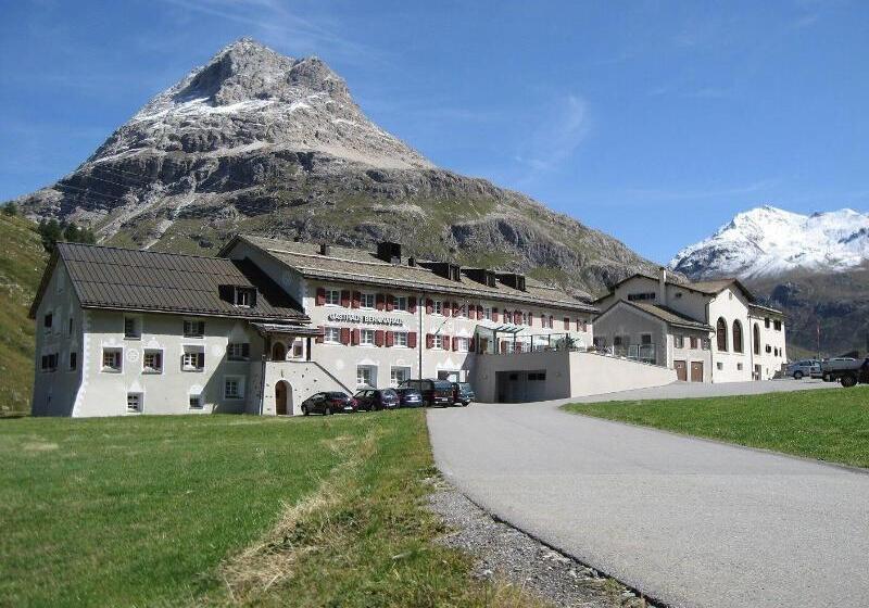 פנסיון Gasthaus & Hotel Berninahaus