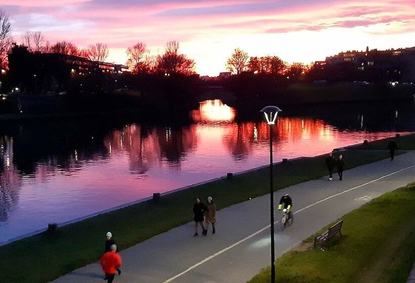 膳宿费 Korona Guest Rooms