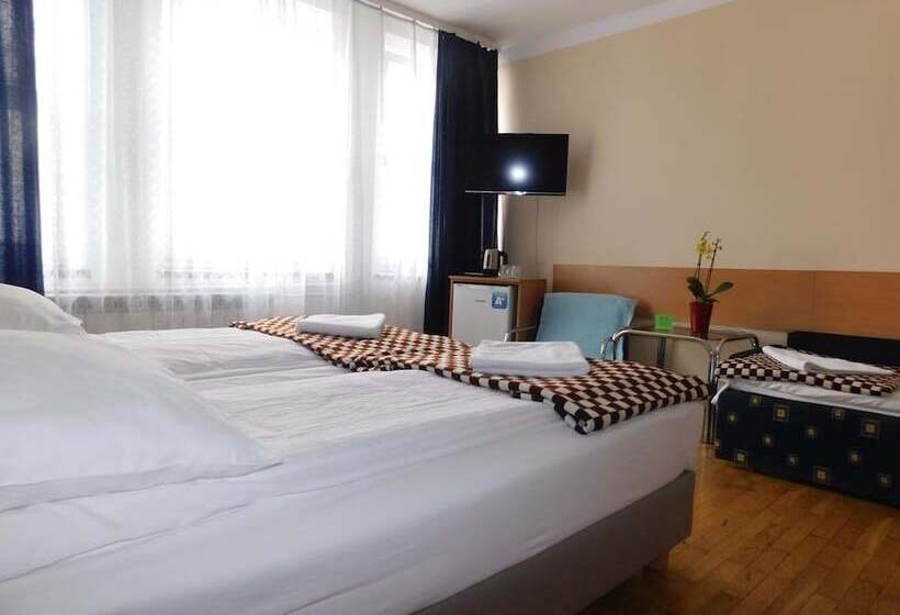 膳宿费 Korona Guest Rooms