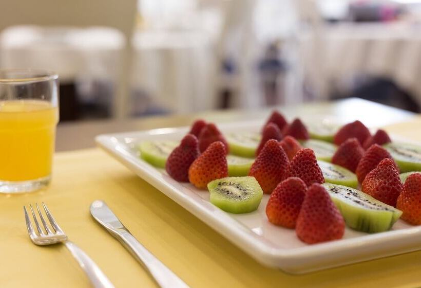 پانسیون Residencial Florescente