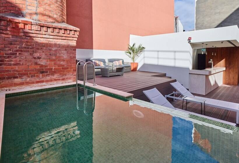 پانسیون Residencial Florescente