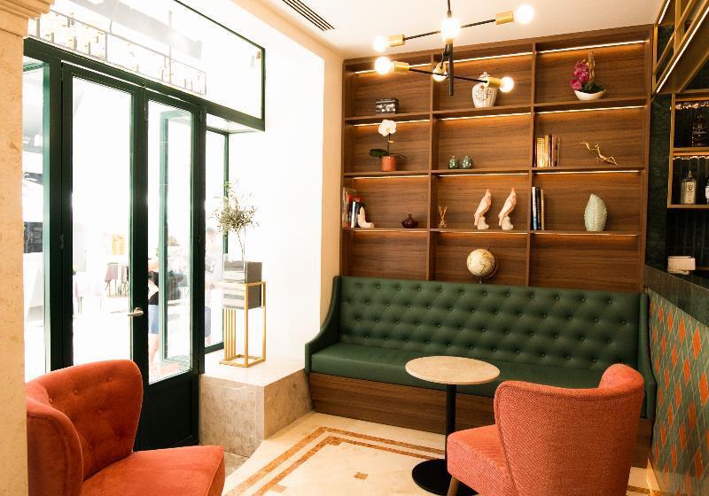 پانسیون Residencial Florescente