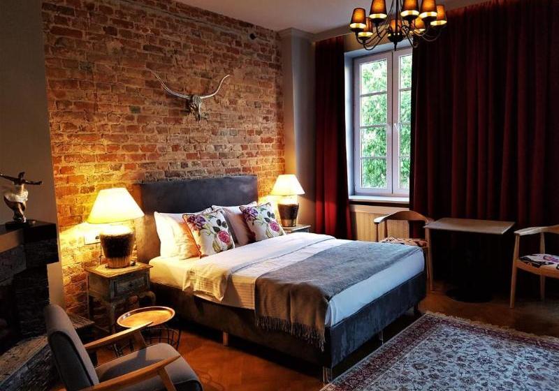 Sleepwell Apartments