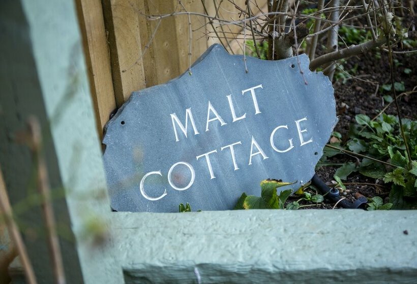 5 Malt Cottage In The Cotswolds