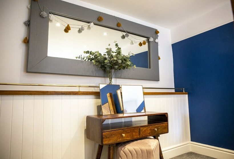 5 Malt Cottage In The Cotswolds