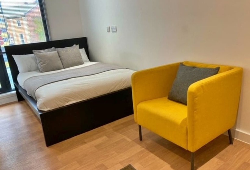 هاستل Rooms & Studios Students Only Sheffield