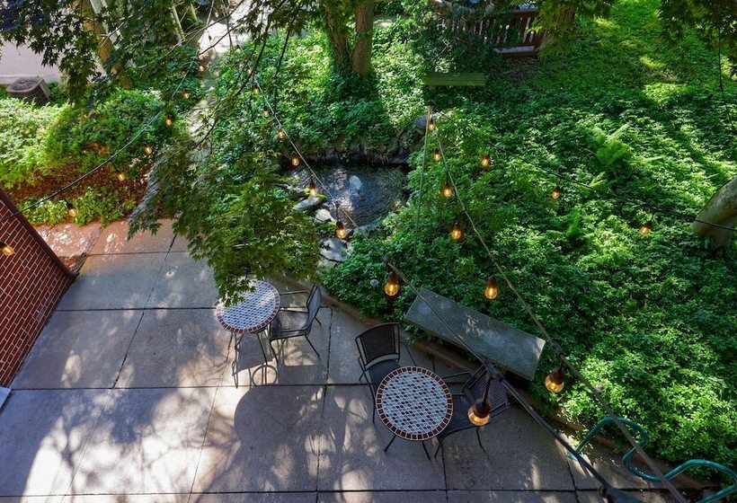 Bed and Breakfast The Alden House