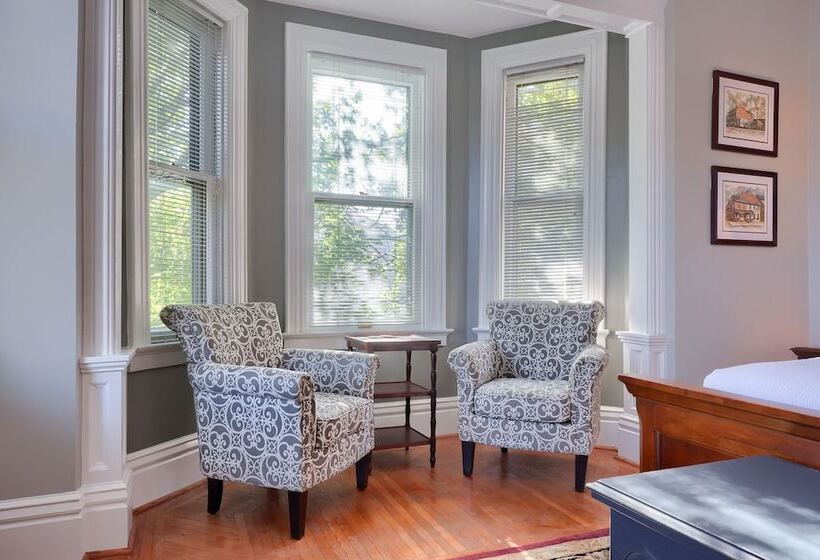 Bed and Breakfast The Alden House