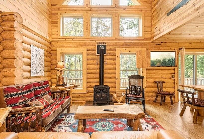 Big Log Lodge