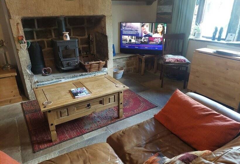 Charming 2 Bed Cottage In Hebden Bridge