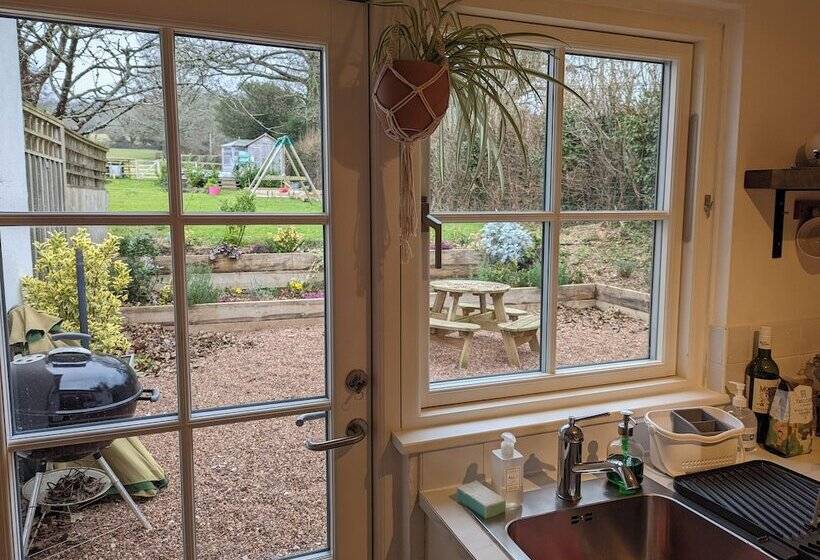Cosy 2 Bed Property In Ashburton, Dartmoor