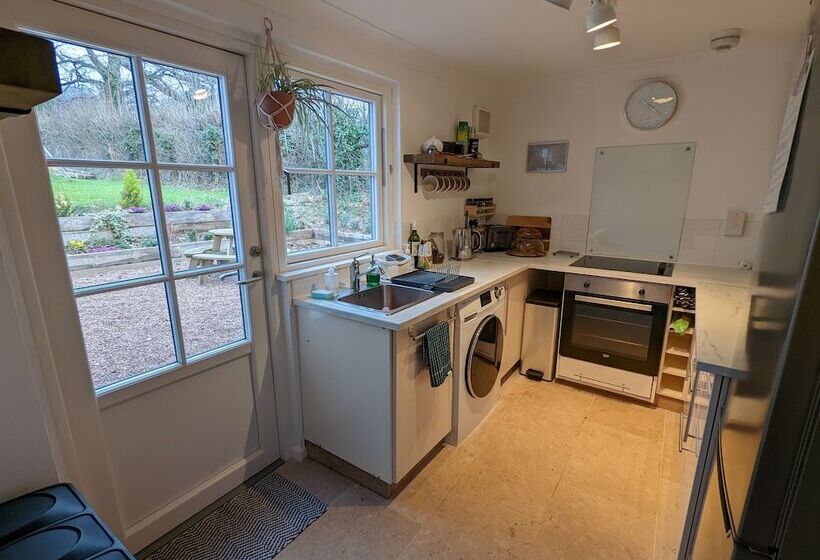 Cosy 2 Bed Property In Ashburton, Dartmoor