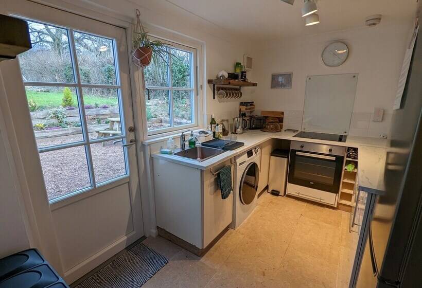 Cosy 2 Bed Property In Ashburton, Dartmoor