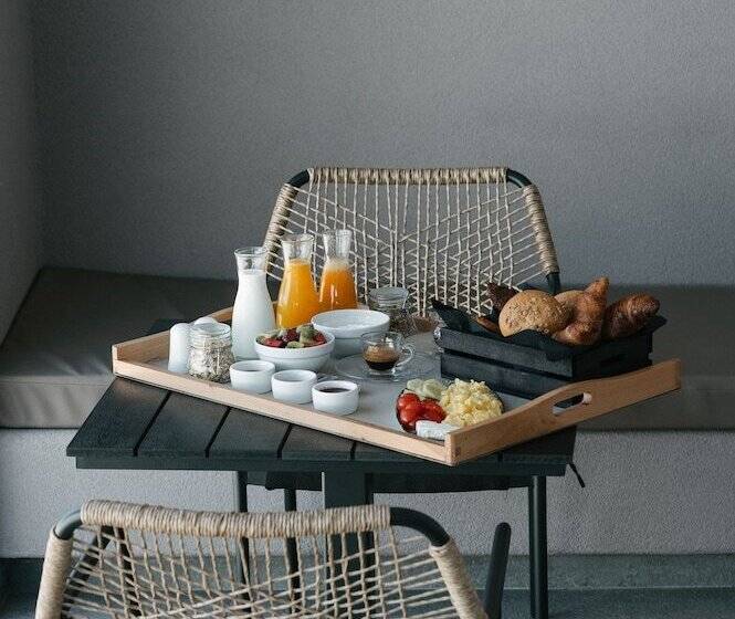 هتل Elements Cozy Suites